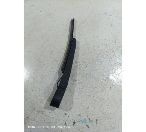 Поводок стеклоочистителя задний