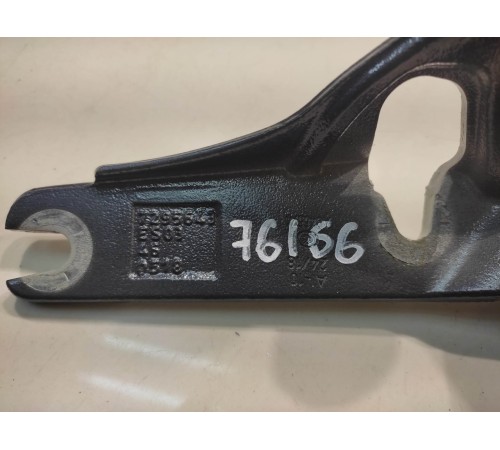 Петля крышки багажника (левая)