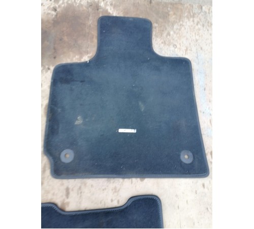 Комплект ковриков салона