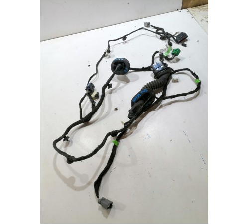 Проводка двери задняя правая