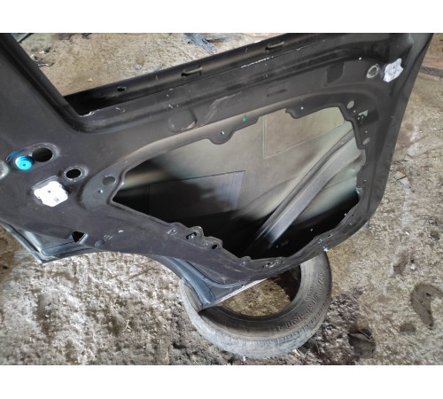 Дверь (задняя, левая)