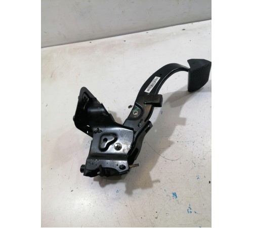 Педаль тормоза