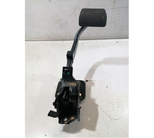 Педаль тормоза