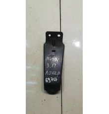 Кронштейн локера (задний,правый)