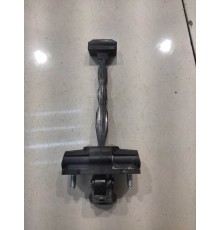 Ограничитель двери (задний, левый)