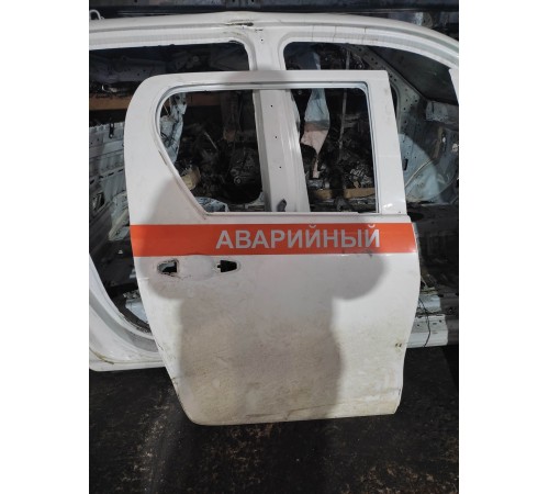 Дверь (задняя, правая)