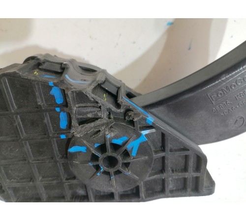 Педаль газа