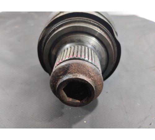 Привод(полуось) передний левый