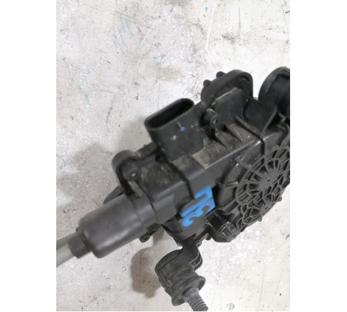 Замок двери задний левый