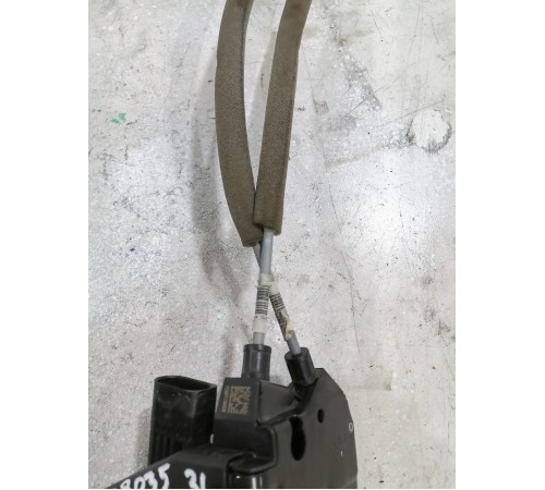 Замок двери задний левый