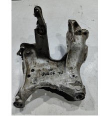 Кронштейн(крепление) переднего подрамника левый