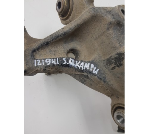 Кулак поворотный задний правый