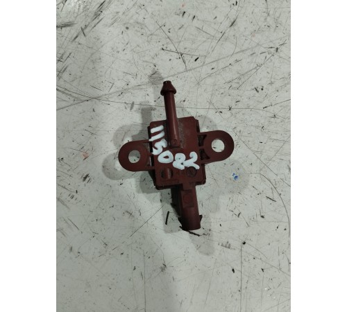 Датчик удара системы защиты пешеходов передний