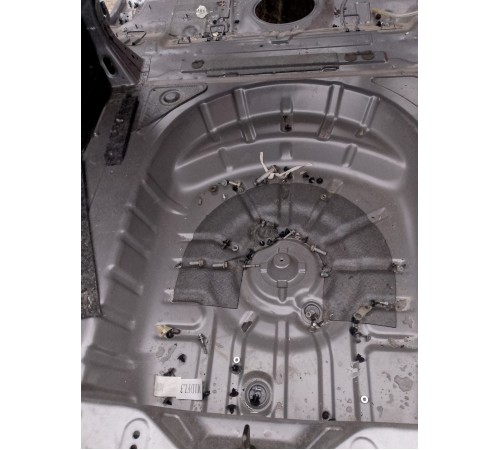 Ниша запасного колеса