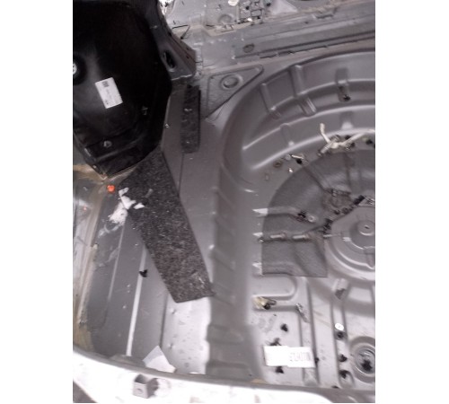 Ниша запасного колеса