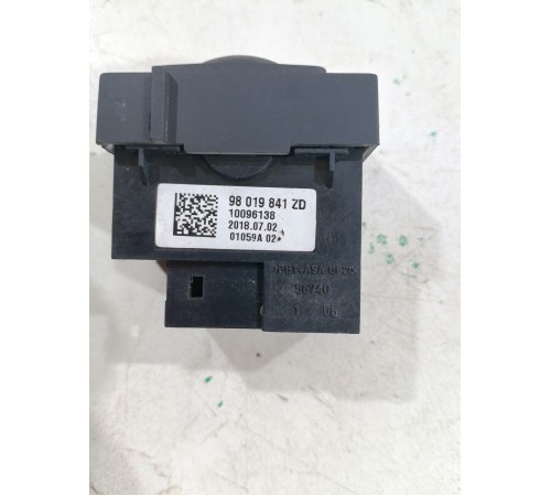 Кнопка подогрева сидений