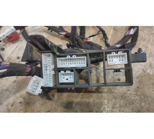 Электропроводка салонная левая