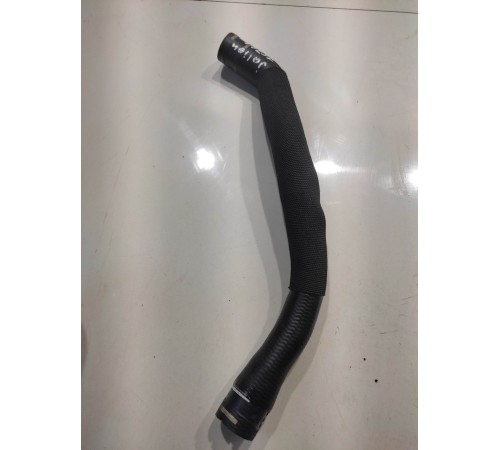 Патрубок системы охлаждения