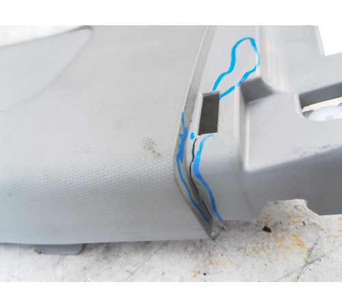 Обшивка центральной стойки левая верхняя 