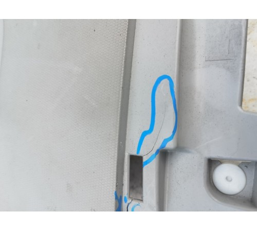 Обшивка центральной стойки левая верхняя 