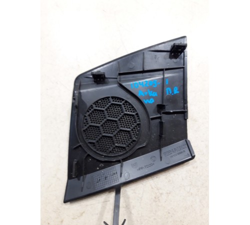 Решетка динамика передняя правая