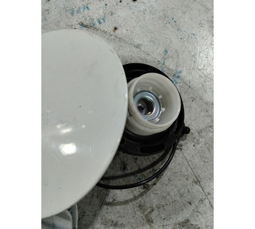 Лючок топливного бака