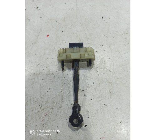 Ограничитель двери(задний правый)