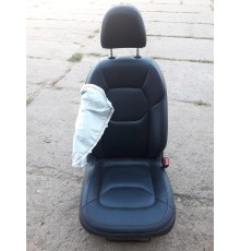 Сиденье(переднее правое)