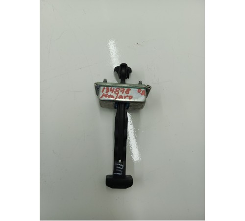 ограничитель двери передний правый