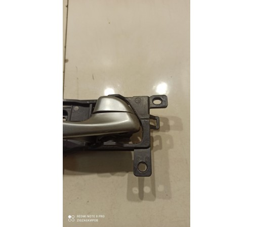 Ручка двери (передняя правая внутренняя)