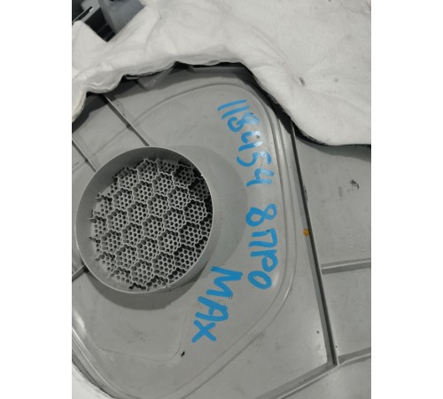 Накладка задней стойки правая