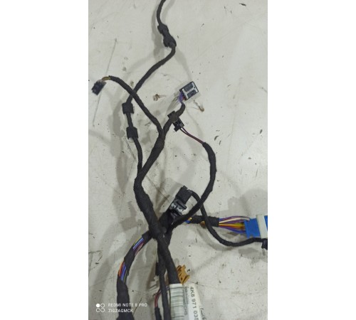Электропроводка двери (передняя левая)