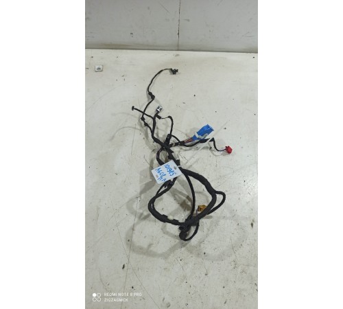 Электропроводка двери (передняя левая)