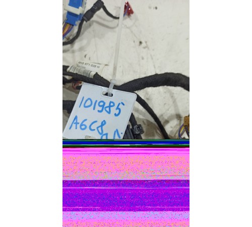 Электропроводка двери (передняя левая)