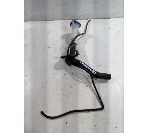 Горловина бачка омывателя