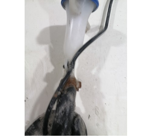 Горловина бачка омывателя