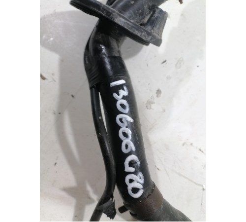 Горловина бачка омывателя