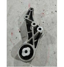 Кронштейн(крепление) двигателя центральный