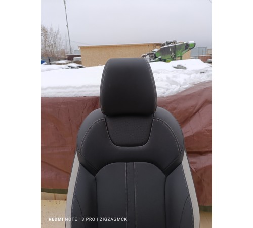 Сиденье переднее левое