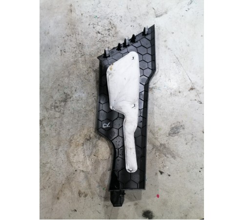 Накладка центральной консоли правая