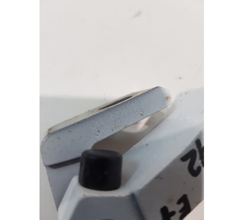 Петля двери задняя левая нижняя