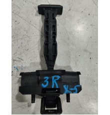 Ограничитель двери(задний правый) Ограничитель двери(задний правый)