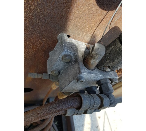 Блок распределительных клапанов гидравлический