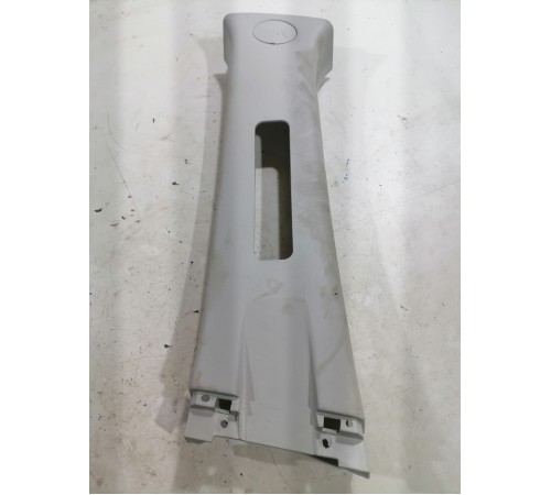 Обшивка центральной стойки левая верхняя