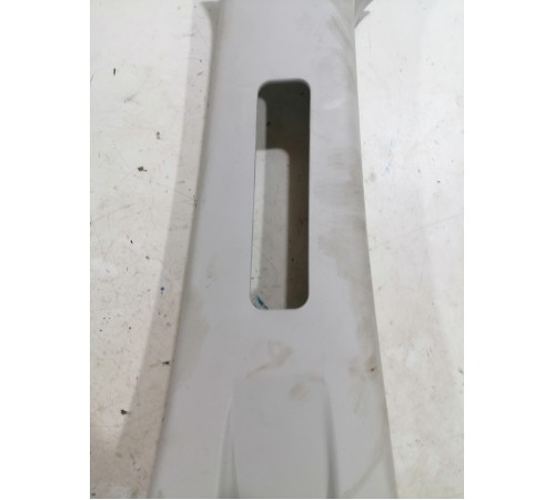 Обшивка центральной стойки левая верхняя