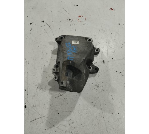 Кронштейн(крепление) двигателя левый