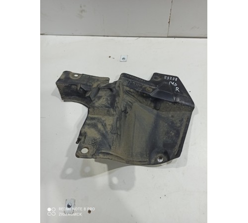 Пыльник двигателя правый