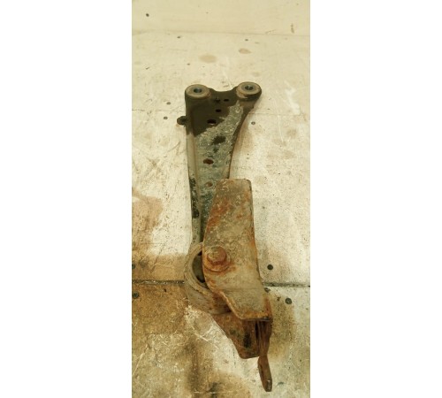 Рычаг подвески задний левый продольный