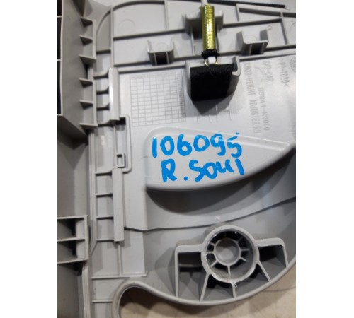 Обшивка центральной стойки(правая верхняя)