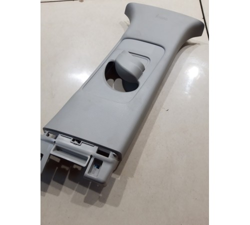 Обшивка центральной стойки(правая верхняя)